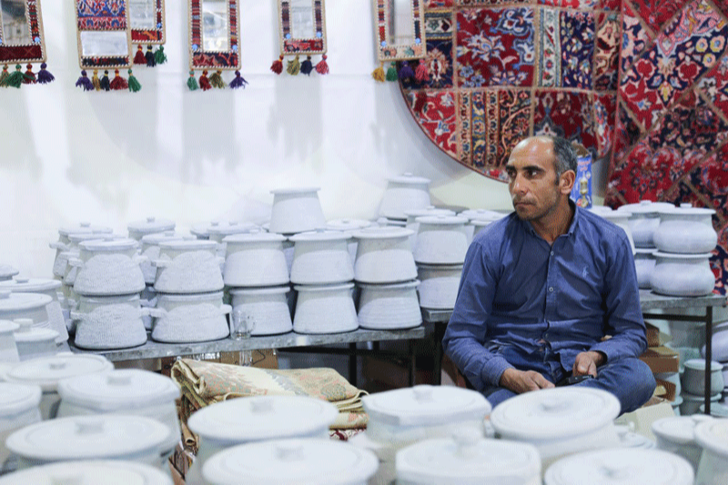 گزارش خبرگزاری بین المللی ایران پرس از نمایشگاه صنایع دستی و سوغات یزد