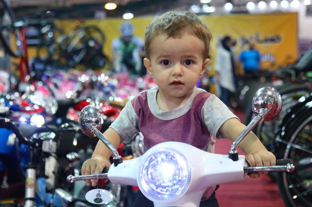 Exhibition of bicycles and motorcycles and sports capabilities