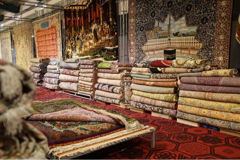 The English report of the 17th specialized handwoven carpet exhibition in Yazd 1402