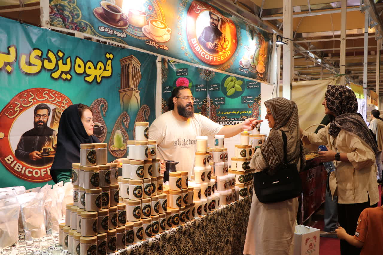 گزارش صدا و سیما نمایشگاه فروش پاییزه 1405